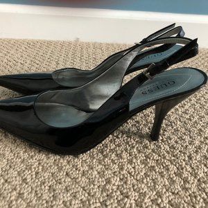 GUESS Pointed Black Sling Back Pump Size 7